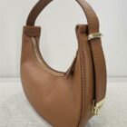 0 9190000077056 M3555 borsa mezzaluna con zip ling. cm 21 h.12